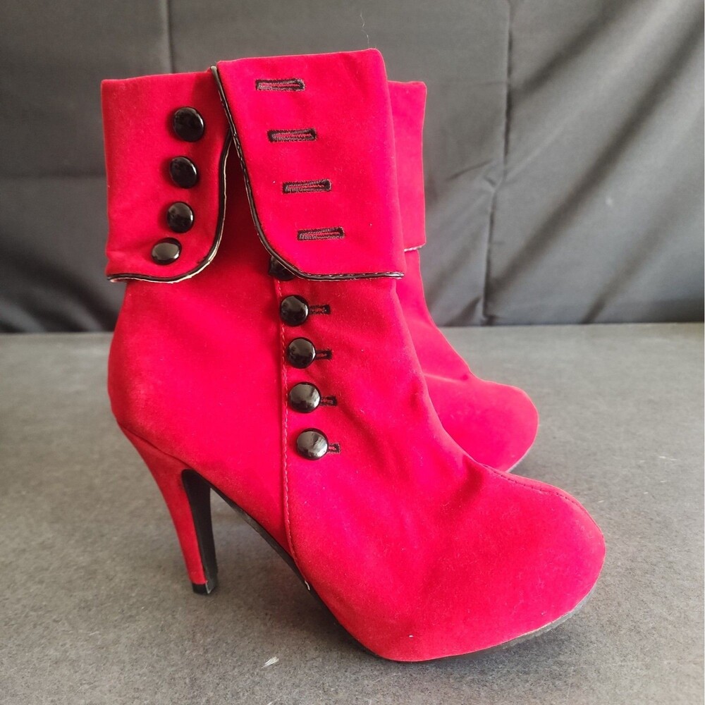 Crape Myrtle Red Velvet Victorian Spat Booties High Heels Buttons Women's Size 8